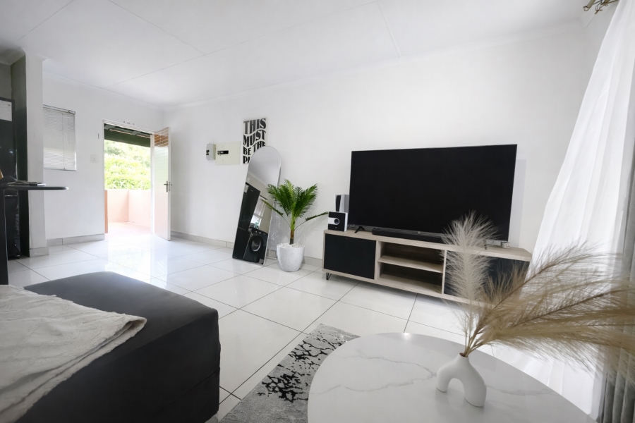 2 Bedroom Property for Sale in Safari Gardens North West